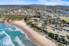 Sun Kissed - As close as you get to Pambula Beach, Pambula Beach